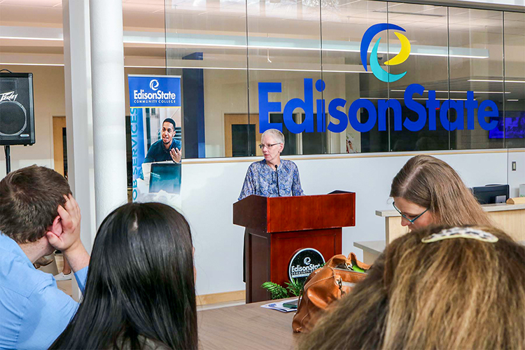 The Edison Foundation Honors Scholarship Recipients
