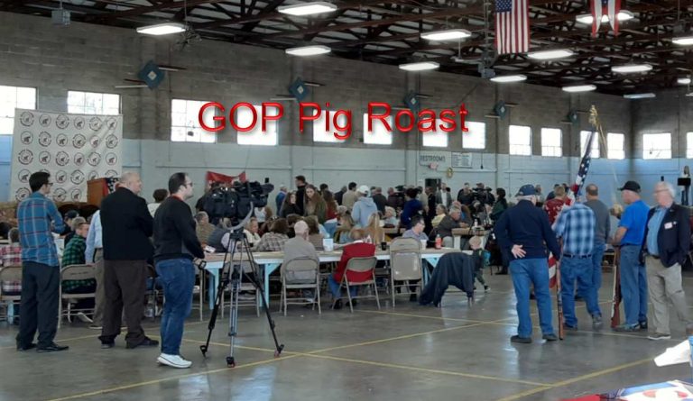 GOP holds 2022 pig roast