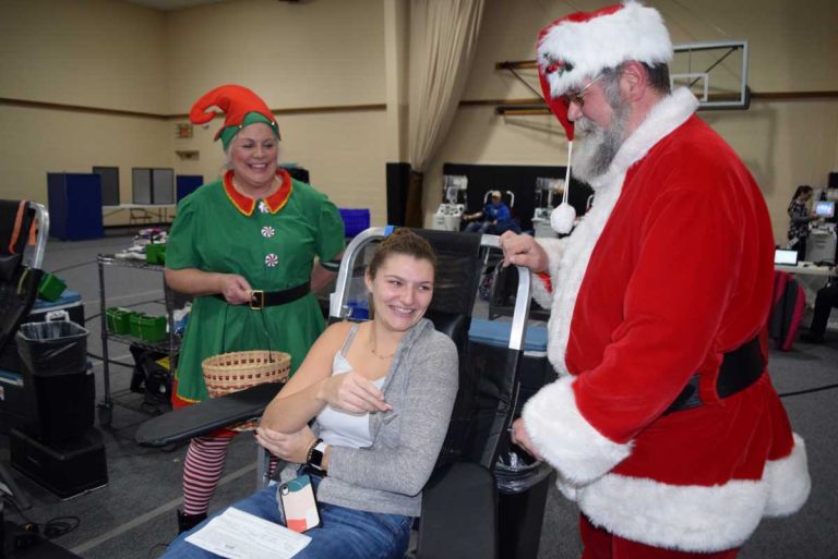 Santa’s Mission of Giving takes him to Maiden Lane Blood Drive