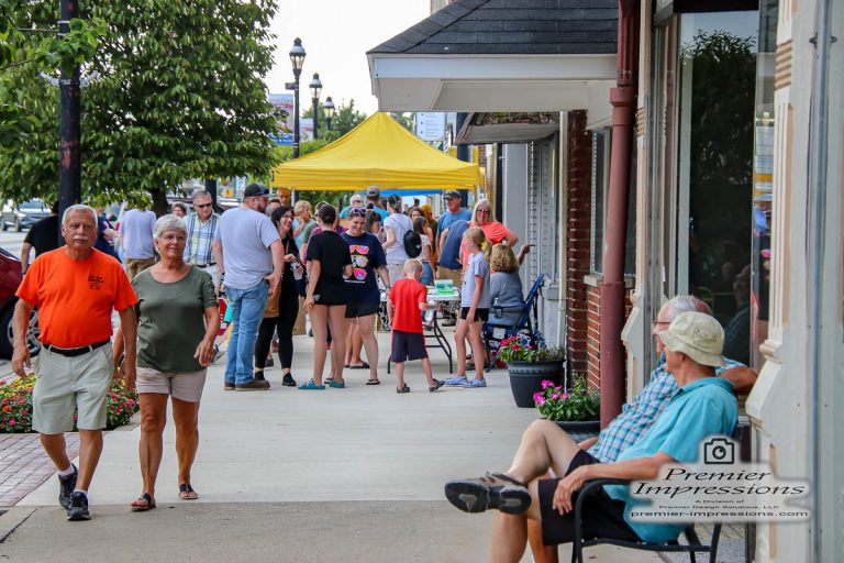 Artisan Stroll draws big crowd