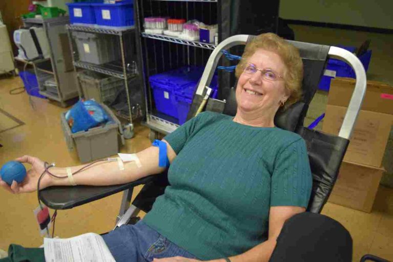 Greenville’s Gladys Kesselring makes 100th Blood Donation