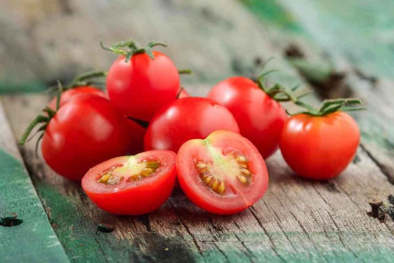 How Might Tomatoes Provide Health Benefits?