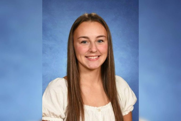 Versailles High’s Cassie Leach Wins Solvita Red Cord Award